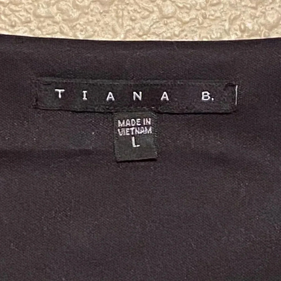 Tiana B. Black Sleeveless Midi Dress with Side Ruffle Holiday Women's Size L - Picture 4 of 6